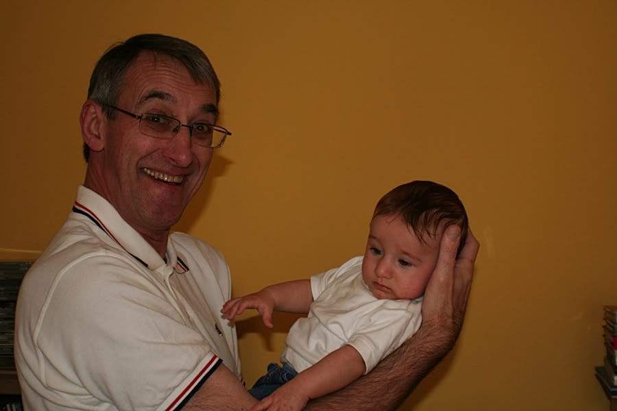 http://i1001.photobucket.com/albums/af138/barrythemod/Kaleb/017.jpg