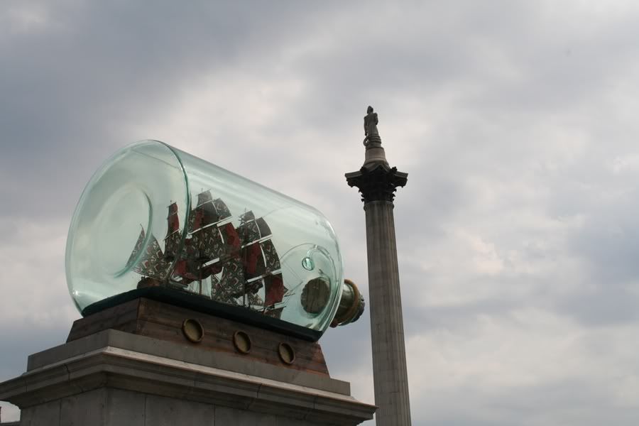 http://i1001.photobucket.com/albums/af138/barrythemod/London/066.jpg