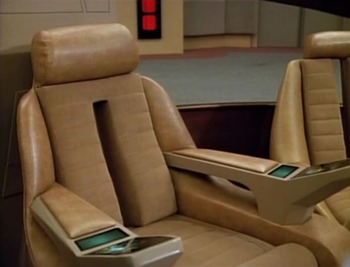 http://i1001.photobucket.com/albums/af138/barrythemod/Odds%20and%20sods/Enterprisedcommandchair.jpg