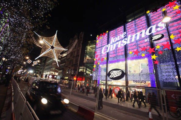 http://i1001.photobucket.com/albums/af138/barrythemod/To%20Forward/Oxford-Street3.jpg