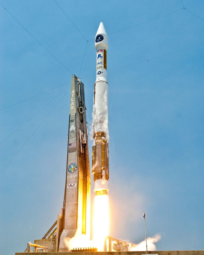 http://i1001.photobucket.com/albums/af138/barrythemod/To%20Forward/atlasv.jpg